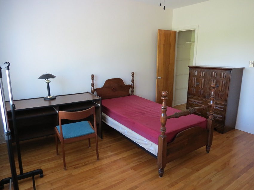 room1.jpg