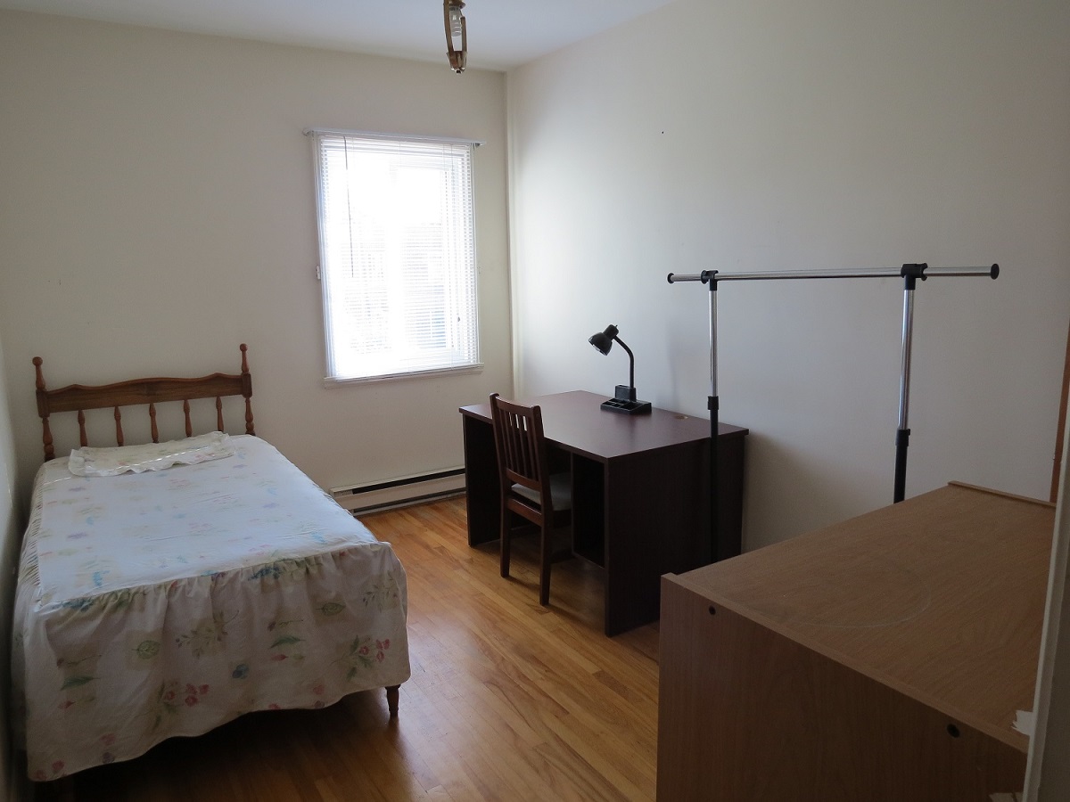 room2.jpg