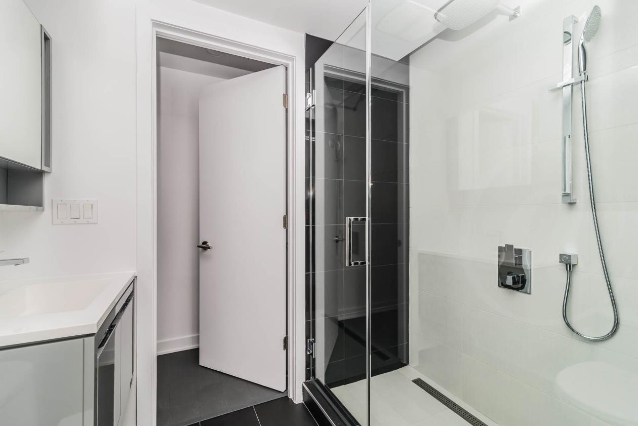 Bathroom2